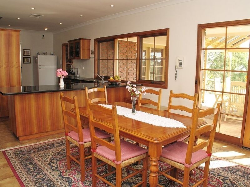 83 Oakridge Road, Chandlers Hill SA 5159