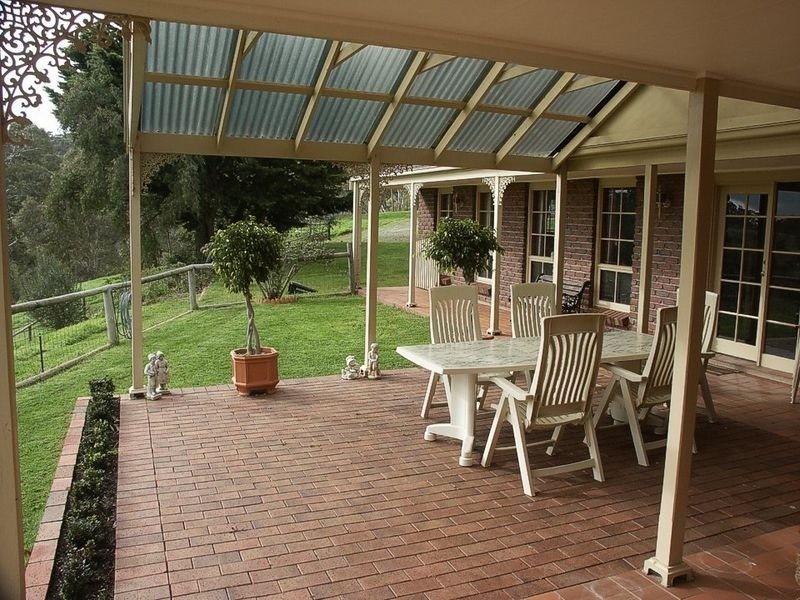 83 Oakridge Road, Chandlers Hill SA 5159