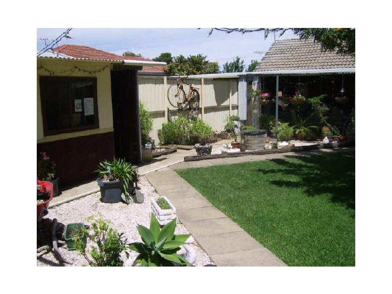 7 Andrew Street, Christie Downs SA 5164
