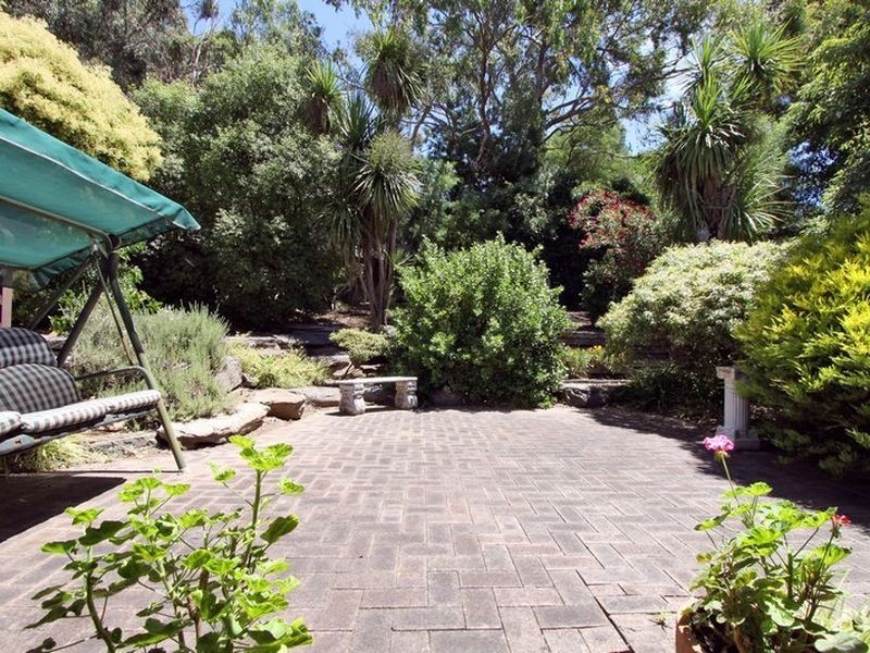 9 Hillridge Drive, Belair SA 5052