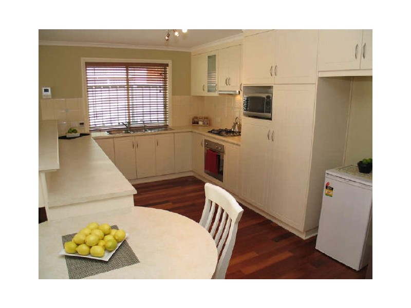 21 Pinnacle Cres, Flagstaff Hill SA 5159