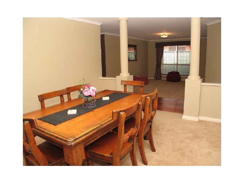 21 Pinnacle Cres, Flagstaff Hill SA 5159