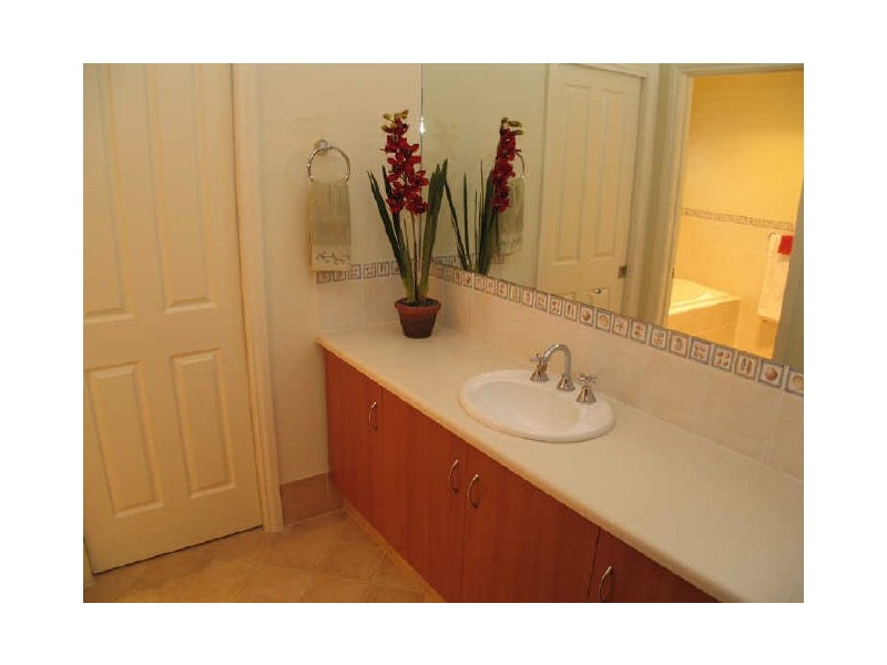 21 Pinnacle Cres, Flagstaff Hill SA 5159