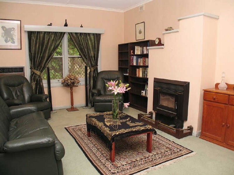 7 Lindsay Terrace, Belair SA 5052