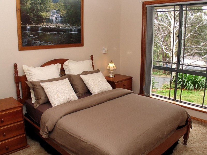 1 Pritchard Court, Flagstaff Hill SA 5159