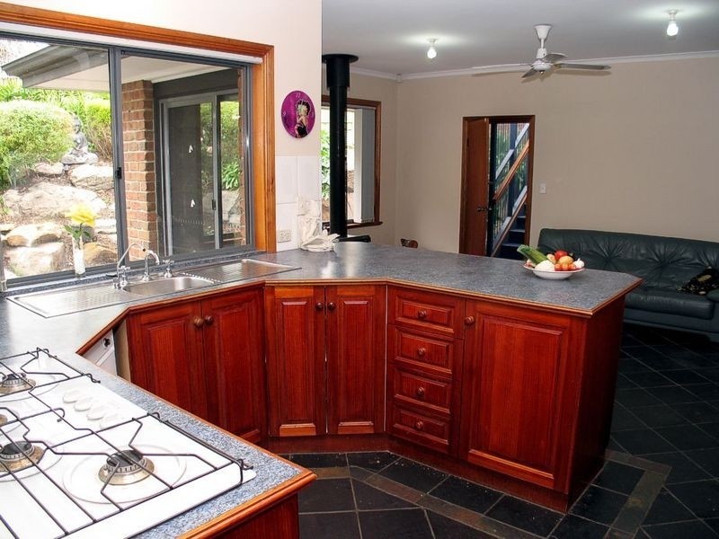 1 Pritchard Court, Flagstaff Hill SA 5159