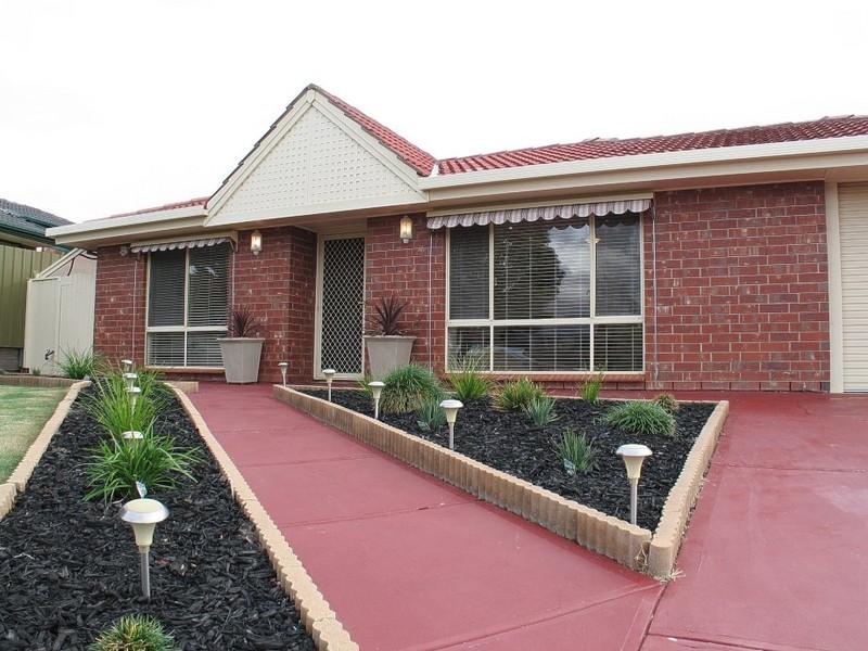 23 Parkes Avenue, Woodcroft SA 5162
