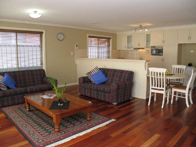 21 Pinnacle Cres, Flagstaff Hill SA 5159