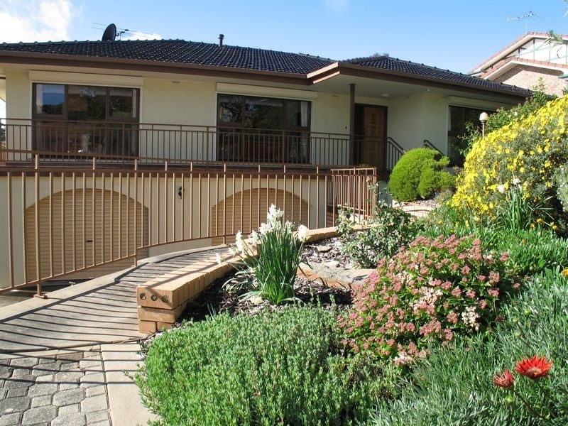 19 Sherwood Avenue, Bellevue Heights SA 5050