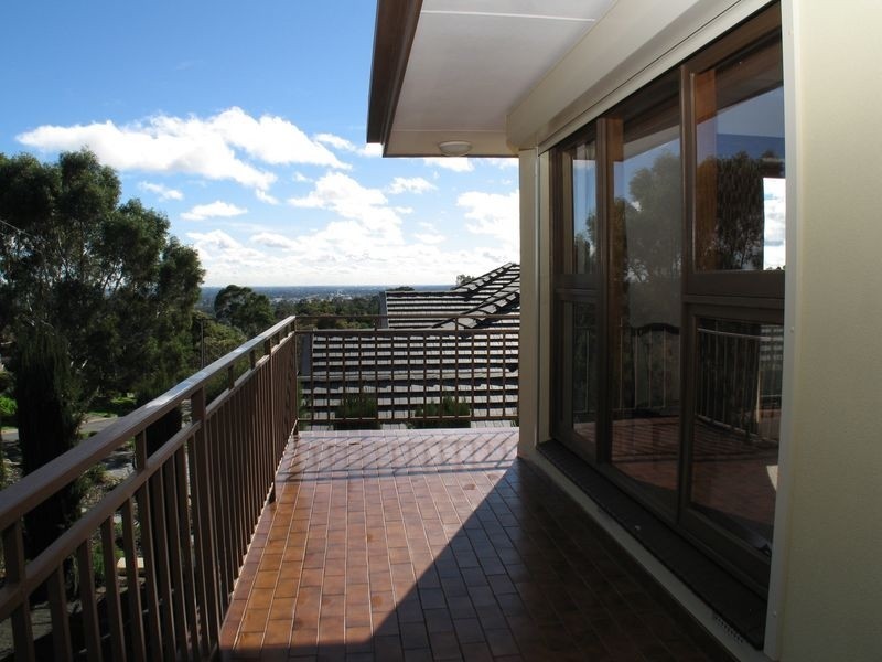 19 Sherwood Avenue, Bellevue Heights SA 5050