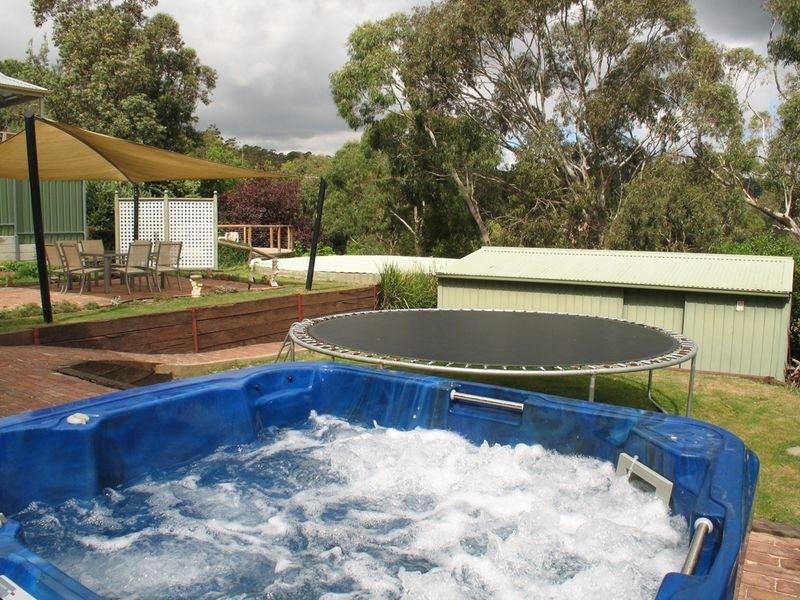 36 Yarrabee Road, Greenhill SA 5140
