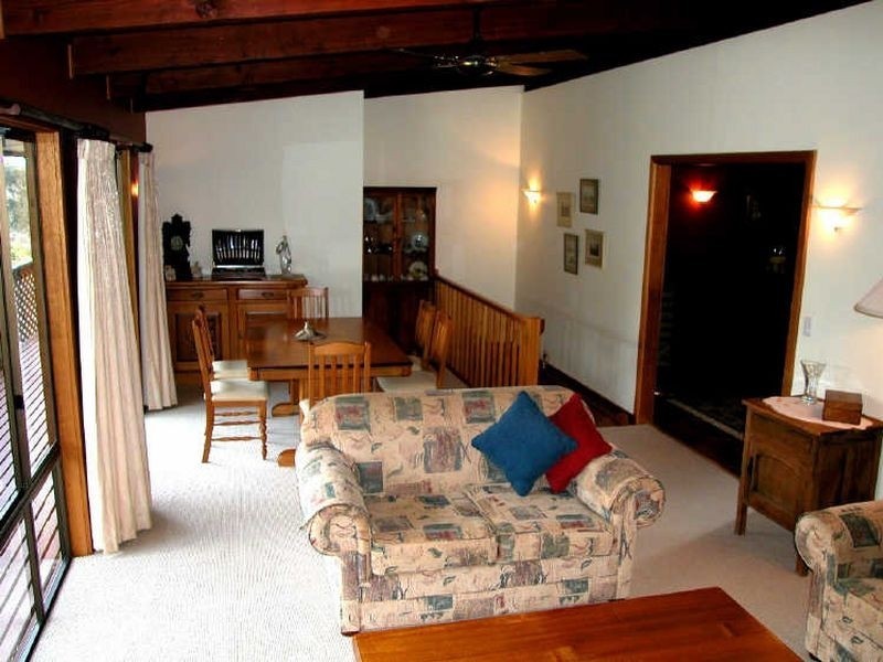 25 Oakdene Crescent, Coromandel Valley SA 5051