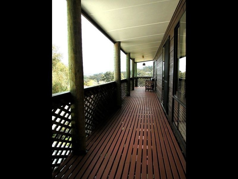 25 Oakdene Crescent, Coromandel Valley SA 5051