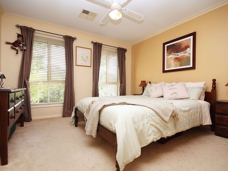 1 Rebecca Place, Flagstaff Hill SA 5159