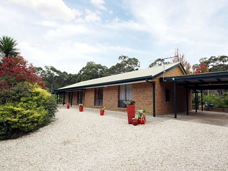 19 Nioka Drive, Ironbank SA 5153