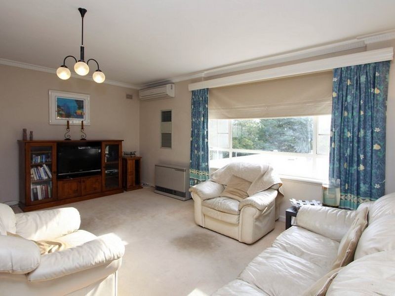 45 Glenwood Drive, Bellevue Heights SA 5050