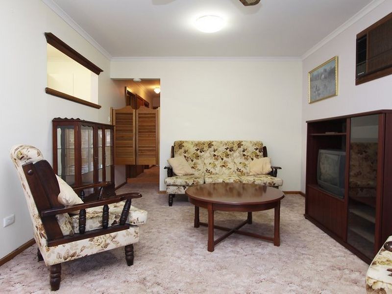 4 Spruce Avenue, Aberfoyle Park SA 5159