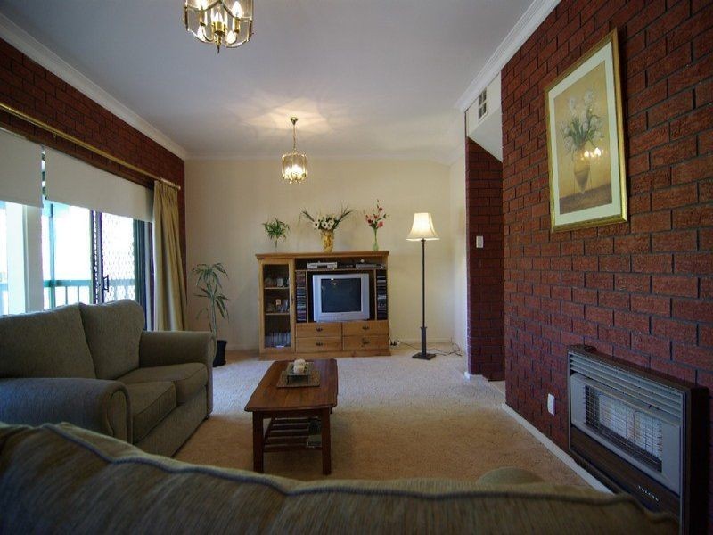 16 Durham Place, Flagstaff Hill SA 5159