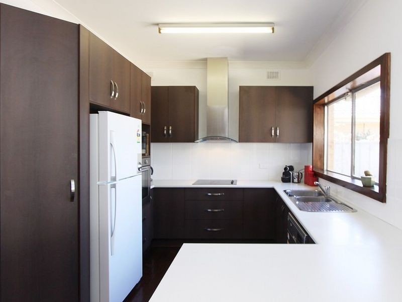 32 Salisbury Avenue, Morphett Vale SA 5162