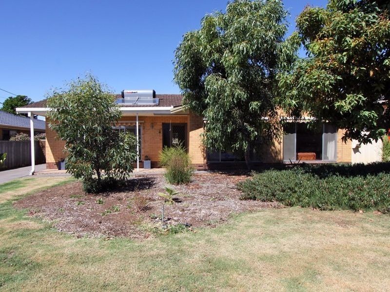 32 Salisbury Avenue, Morphett Vale SA 5162