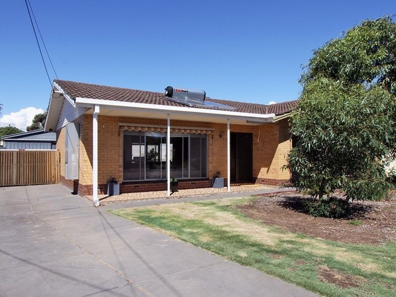 32 Salisbury Avenue, Morphett Vale SA 5162