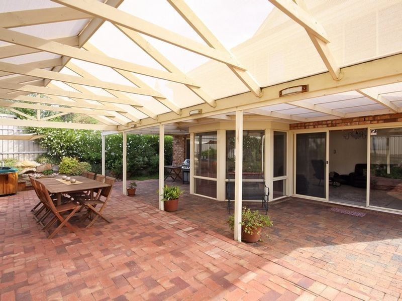 21 Ironbark Ave, Flagstaff Hill SA 5159