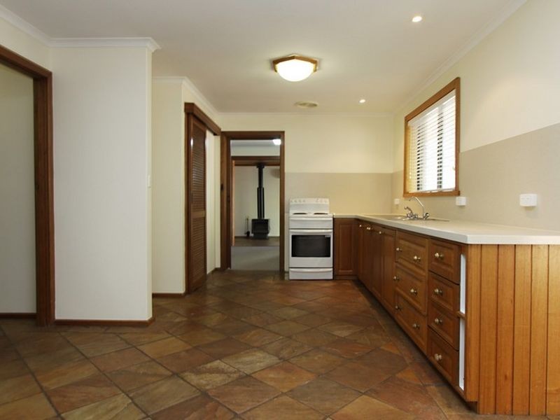 10 Goldsack Avenue, Coromandel Valley SA 5051