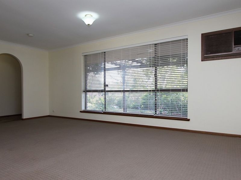 10 Goldsack Avenue, Coromandel Valley SA 5051