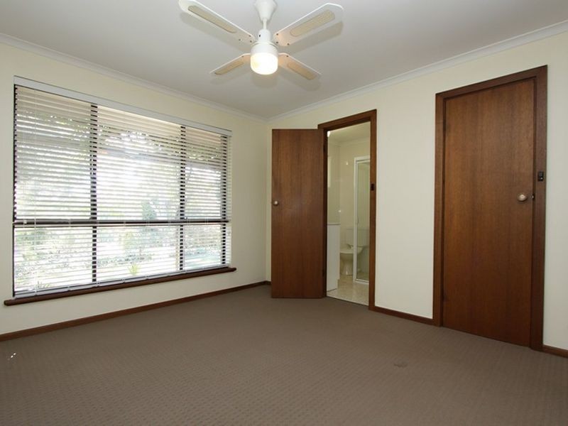 10 Goldsack Avenue, Coromandel Valley SA 5051