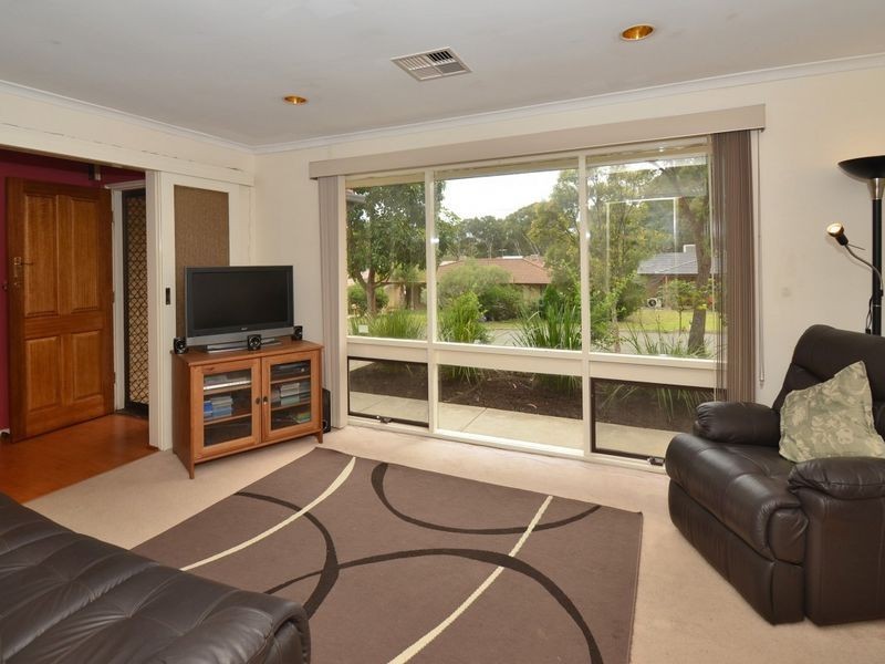 26 Jordan Avenue, Happy Valley SA 5159