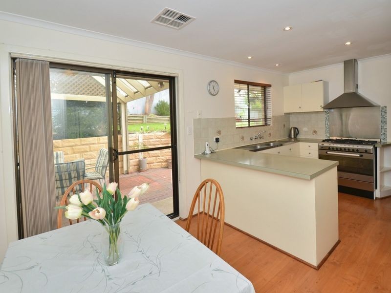 26 Jordan Avenue, Happy Valley SA 5159