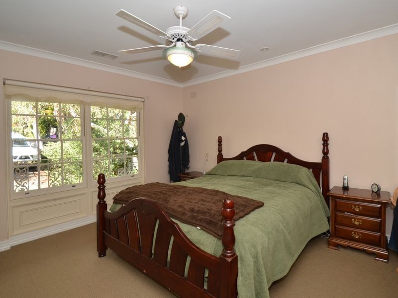 20 Pine Grove, Belair SA 5052