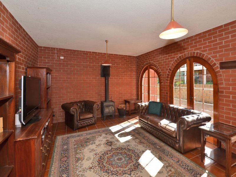 20 Pine Grove, Belair SA 5052