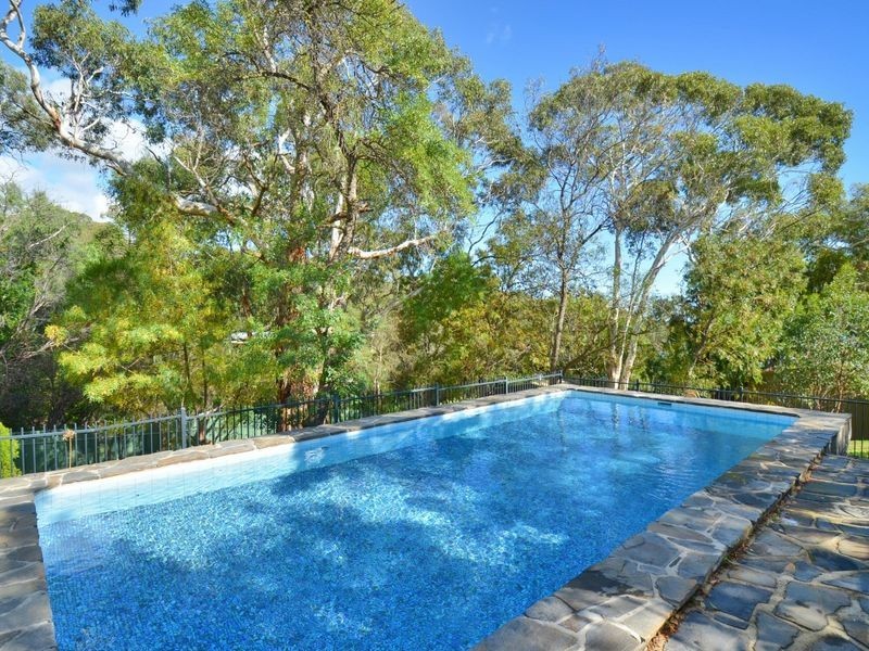 20 Pine Grove, Belair SA 5052