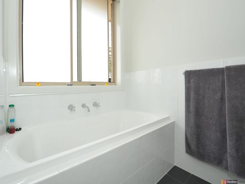 12 Woods View, Craigburn Farm SA 5051