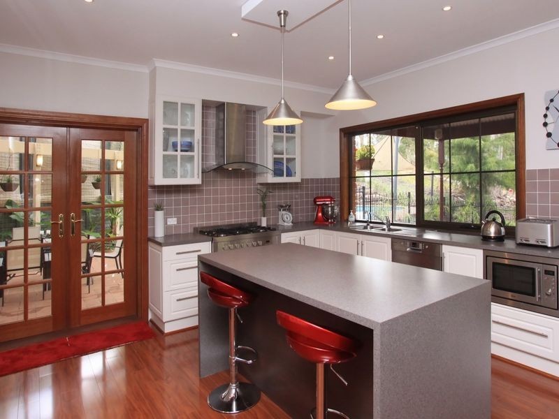 4 Eagle Court, Flagstaff Hill SA 5159