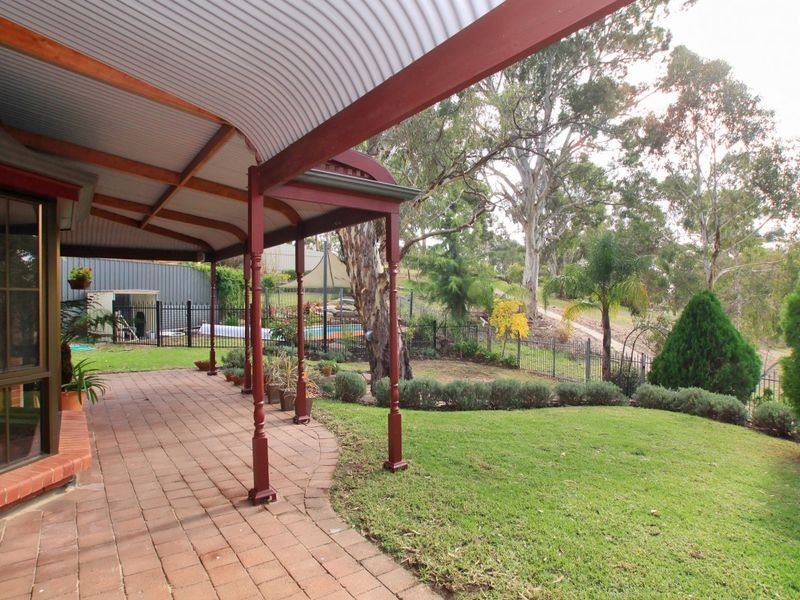 4 Eagle Court, Flagstaff Hill SA 5159