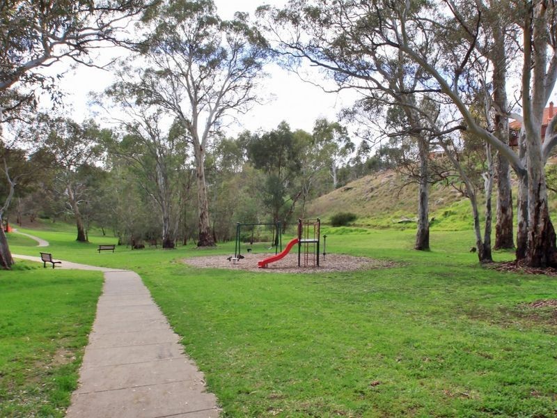 4 Eagle Court, Flagstaff Hill SA 5159