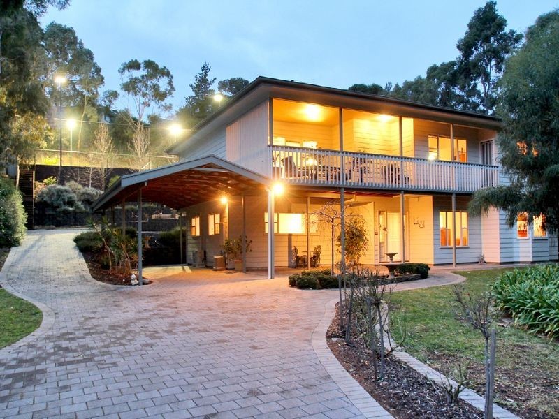50 Yurilla Drive, Bellevue Heights SA 5050
