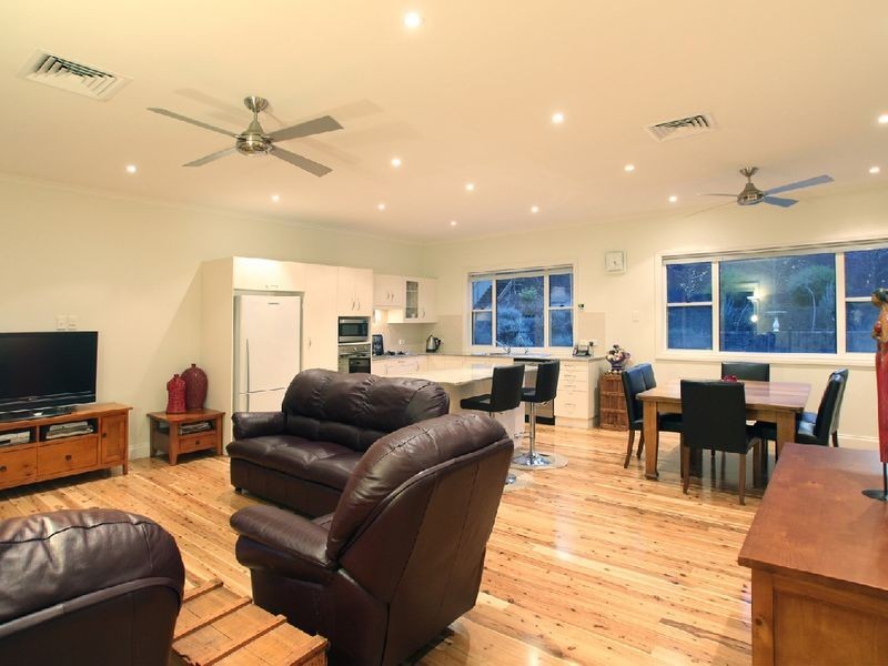 50 Yurilla Drive, Bellevue Heights SA 5050