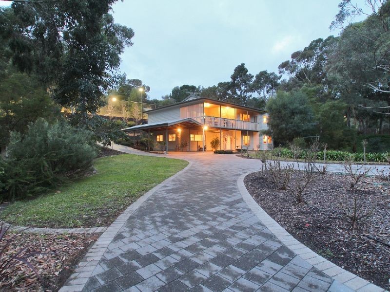 50 Yurilla Drive, Bellevue Heights SA 5050