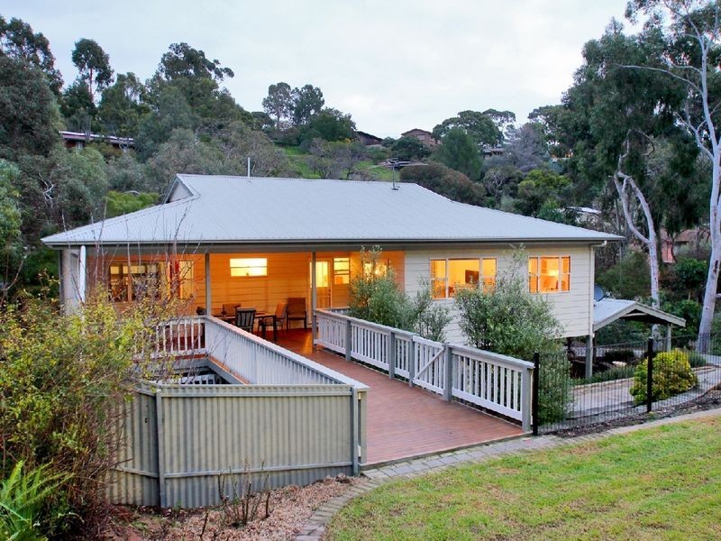 50 Yurilla Drive, Bellevue Heights SA 5050