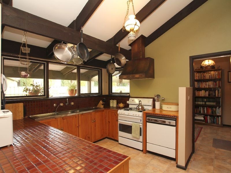9 Woodham Court, Aberfoyle Park SA 5159
