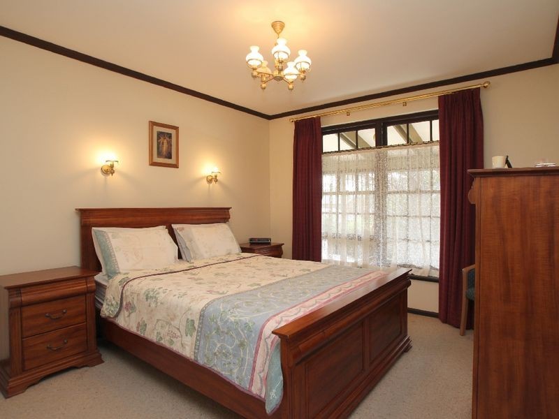9 Woodham Court, Aberfoyle Park SA 5159