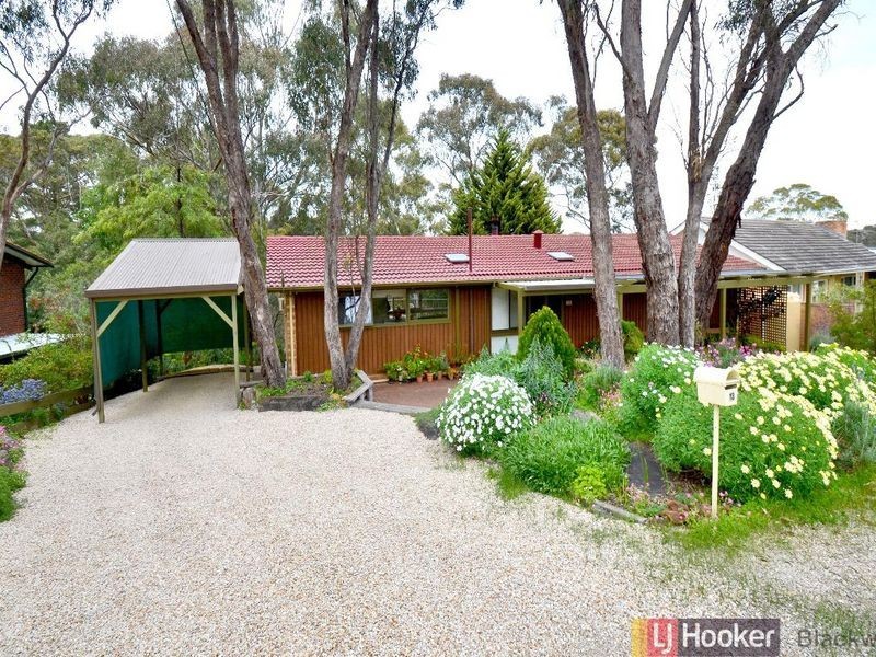 13 Parham Road, Eden Hills SA 5050