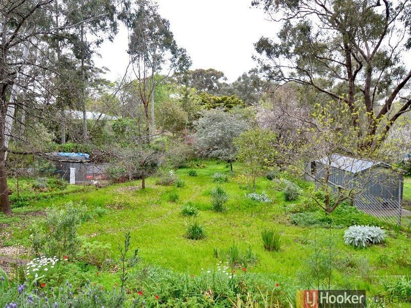 13 Parham Road, Eden Hills SA 5050