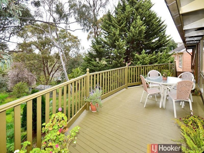 13 Parham Road, Eden Hills SA 5050