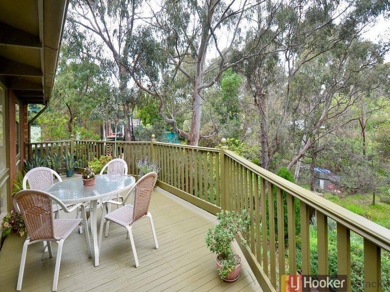 13 Parham Road, Eden Hills SA 5050