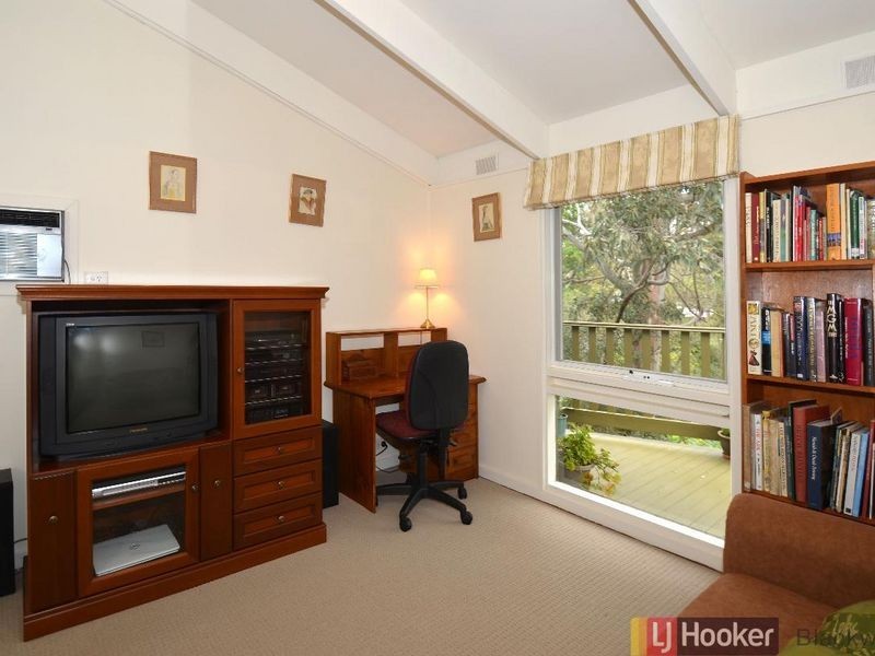 13 Parham Road, Eden Hills SA 5050