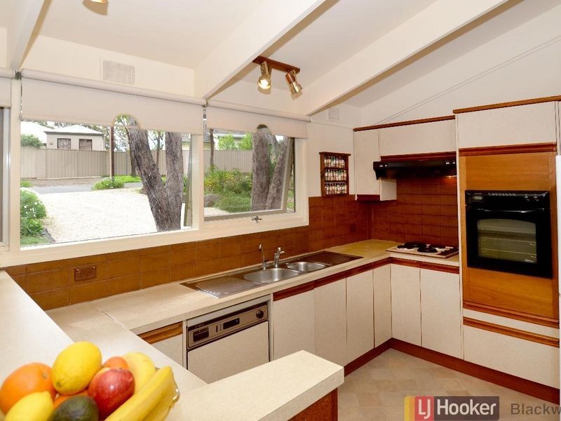 13 Parham Road, Eden Hills SA 5050